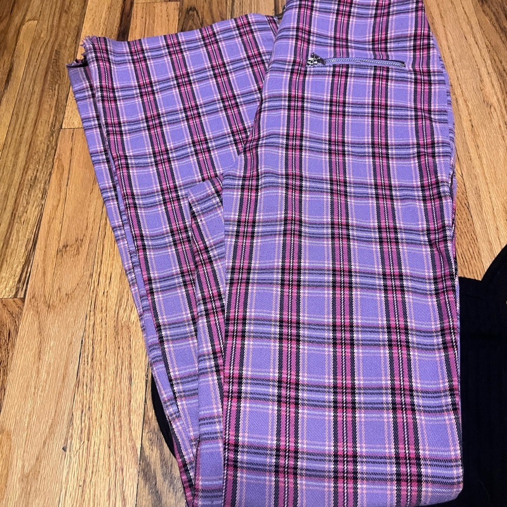 Plaid SO Pants & Black Ribbed Tank Bundle | Size 3 & Small - Picture 6 of 8